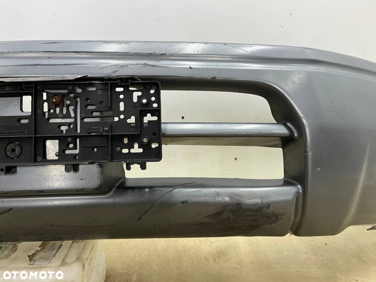 Zderzak przedni Toyota Land Cruiser J90 96-02r. przód 52119-60040 - 8