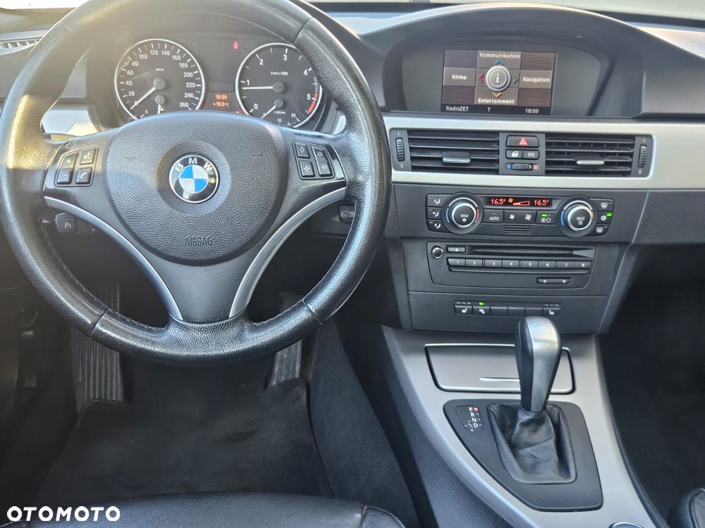 BMW Seria 3 320d DPF - 12