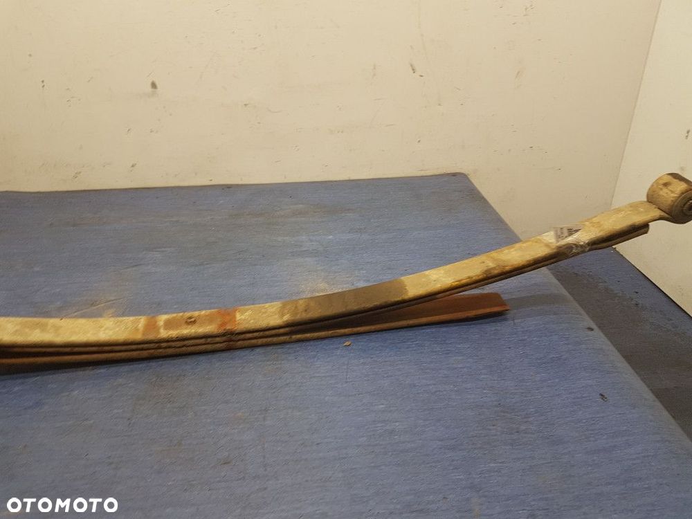 MERCEDES-BENZ 207 D RESOR - 8