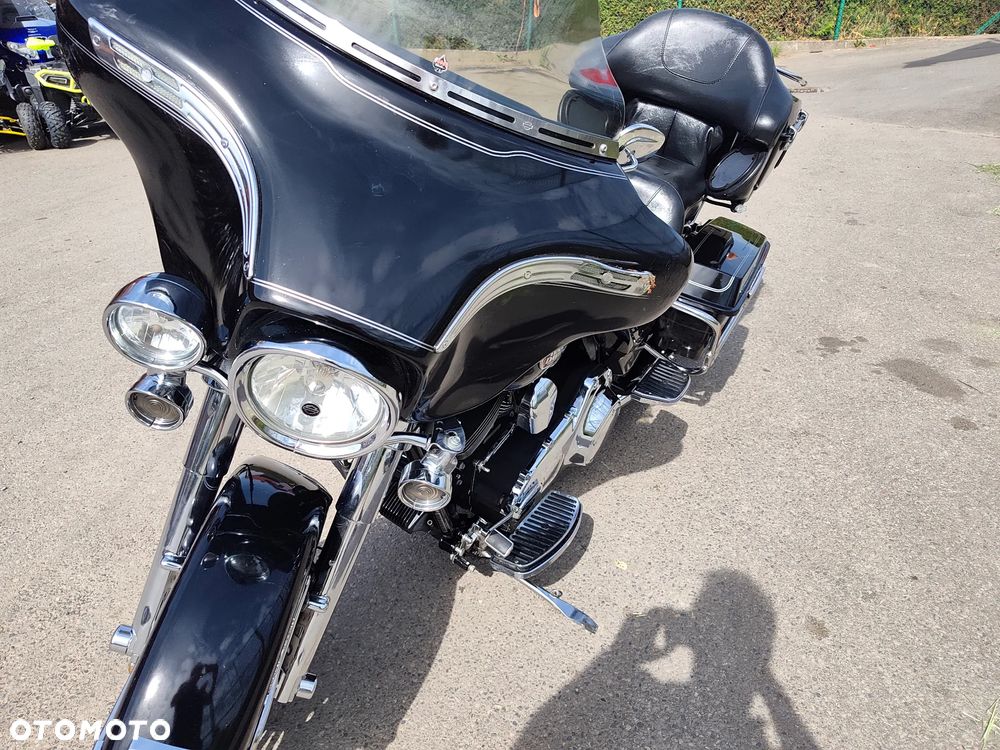 Harley-Davidson FLHTCU Ultra - 6