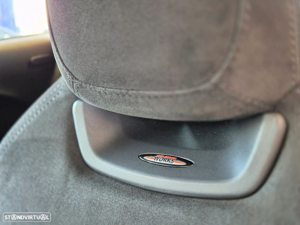 MINI 3 Portas One JCW - 17