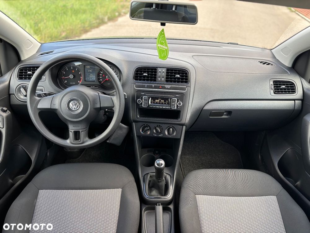 Volkswagen Polo - 13