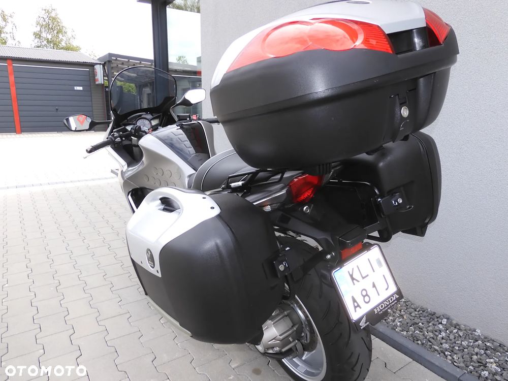 Honda VFR - 33