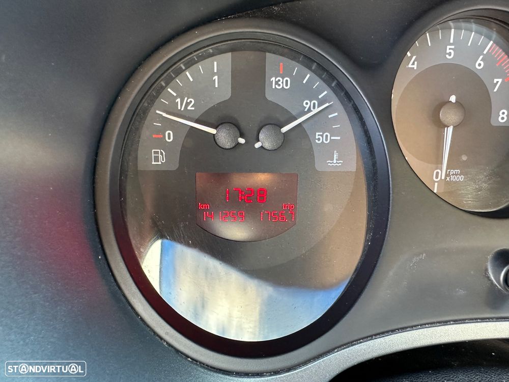 SEAT Leon 1.4 16V Reference - 9
