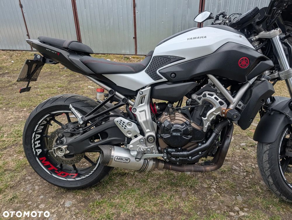 Yamaha MT - 4