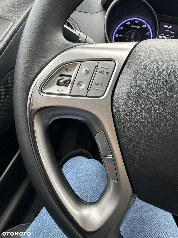 Hyundai ix35 - 16