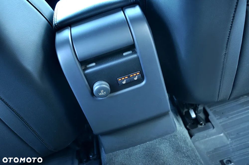 Volvo V60 D4 Geartronic Summum - 23