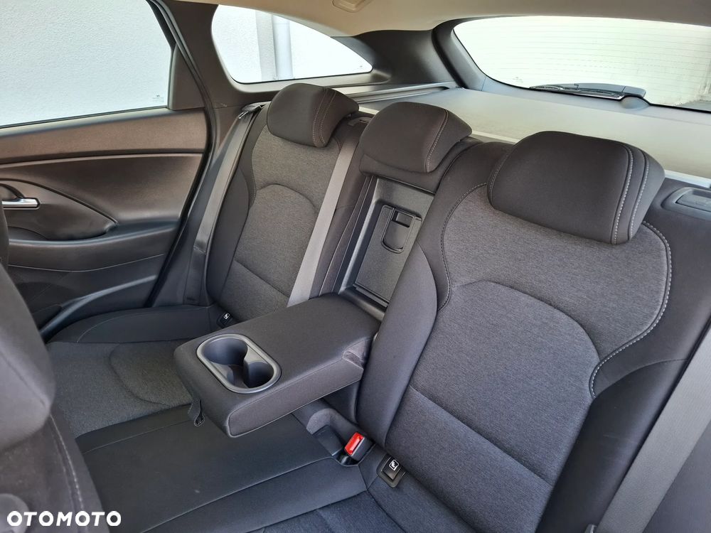 Hyundai i30 1.5 T-GDI 48V-Hybrid Advantage - 17