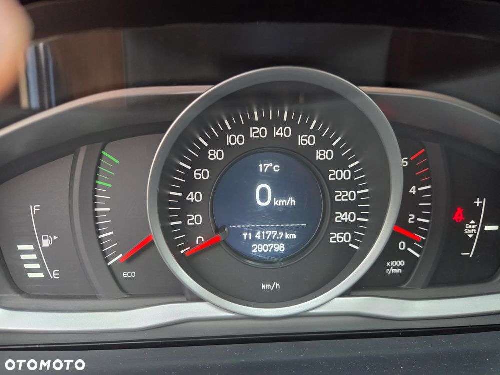 Volvo V60 D3 Momentum - 15