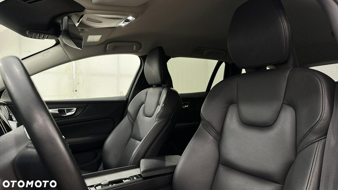 Volvo V60 B5 B AWD Inscription - 11