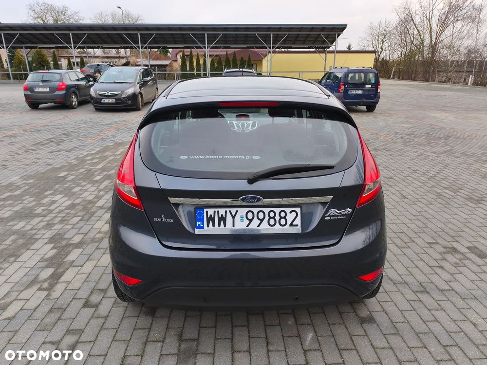 Ford Fiesta 1.25 Ghia - 12