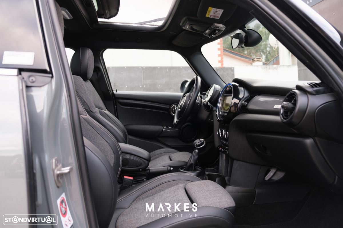 MINI 5 Portas Cooper Aut. - 31