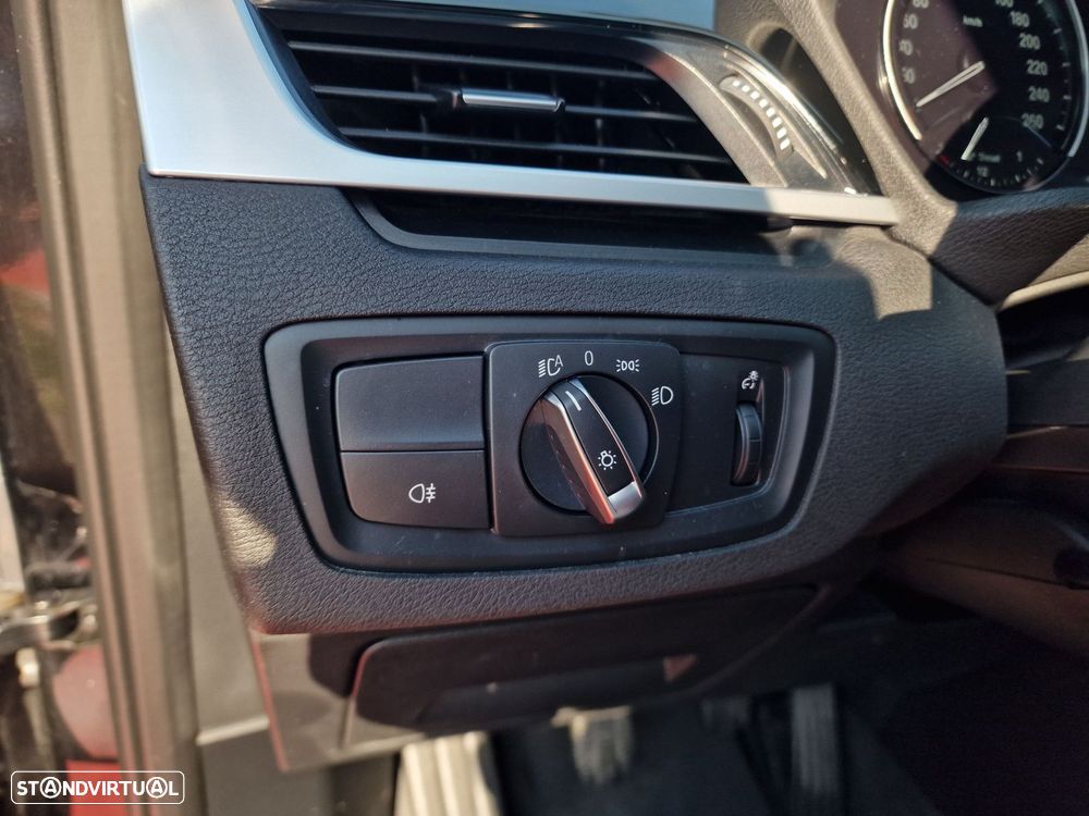 BMW X1 16 d sDrive Advantage - 21
