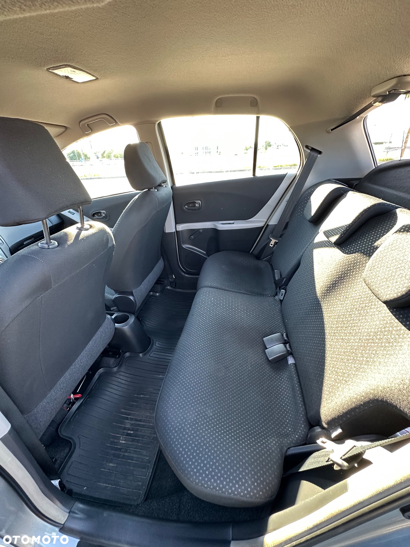 Toyota Yaris 1.33 Premium - 11