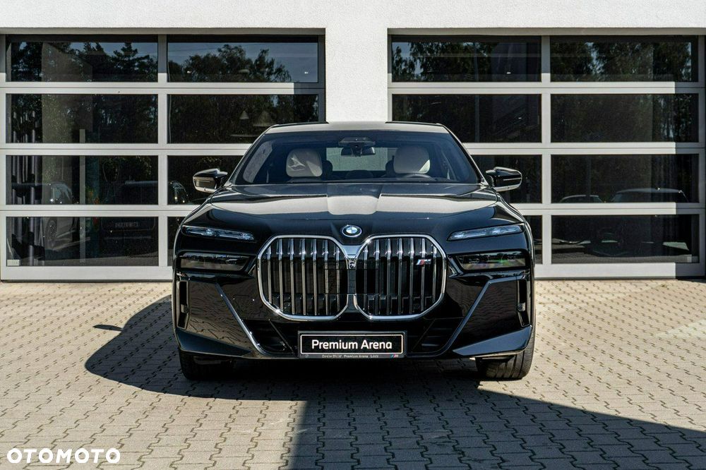 BMW Seria 7 M760e PHEV xDrive sport - 3