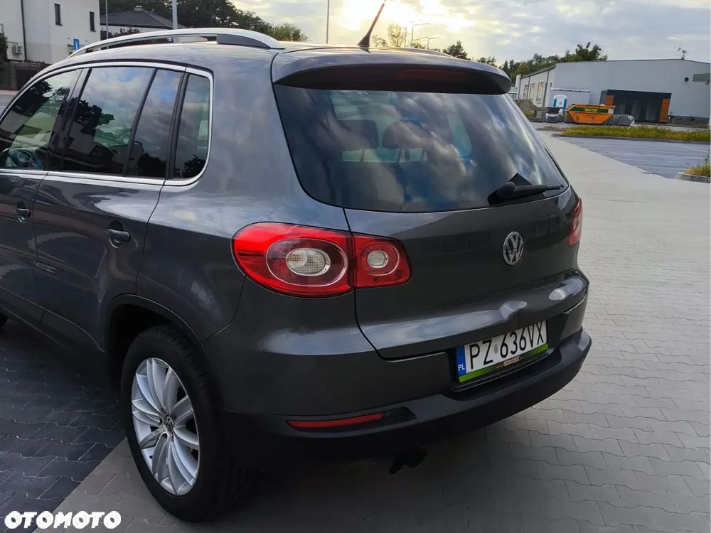 Volkswagen Tiguan - 4