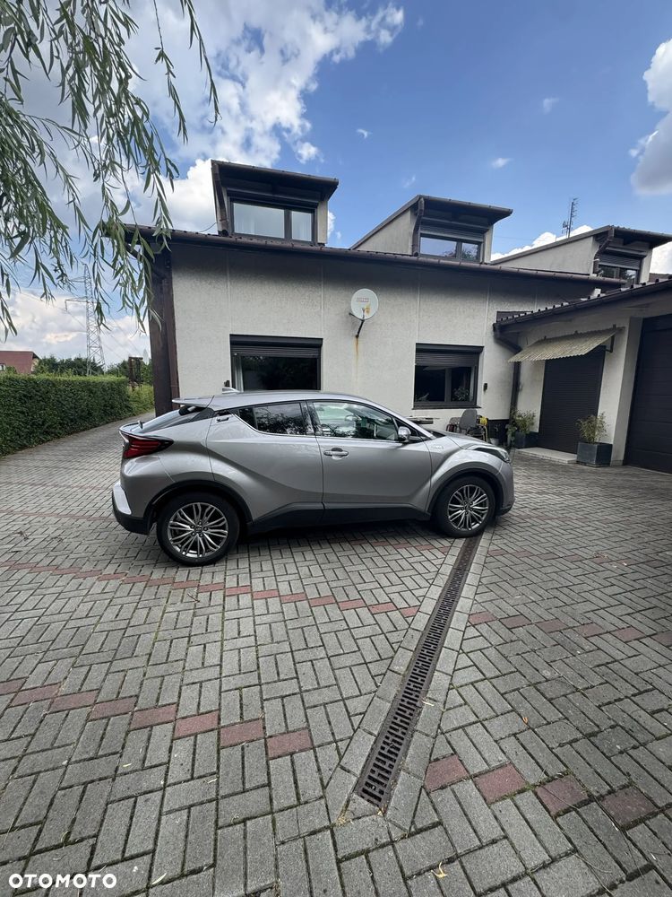 Toyota C-HR 2.0 Hybrid Executive - 2