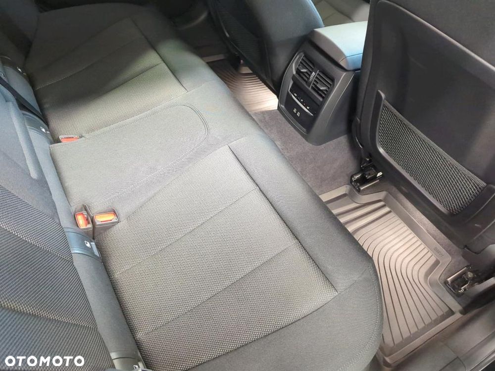 BMW Seria 3 318i - 17