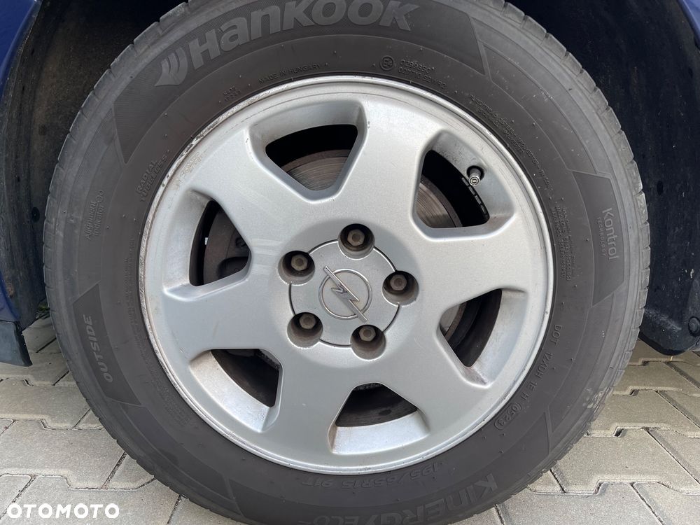 Opel Astra 1.6 Enjoy - 23