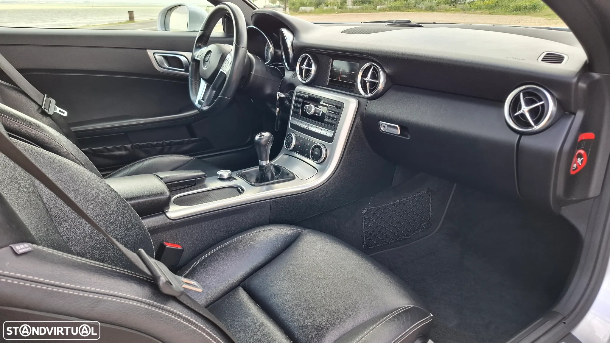Mercedes-Benz SLK 200 (BlueEFFICIENCY) - 26