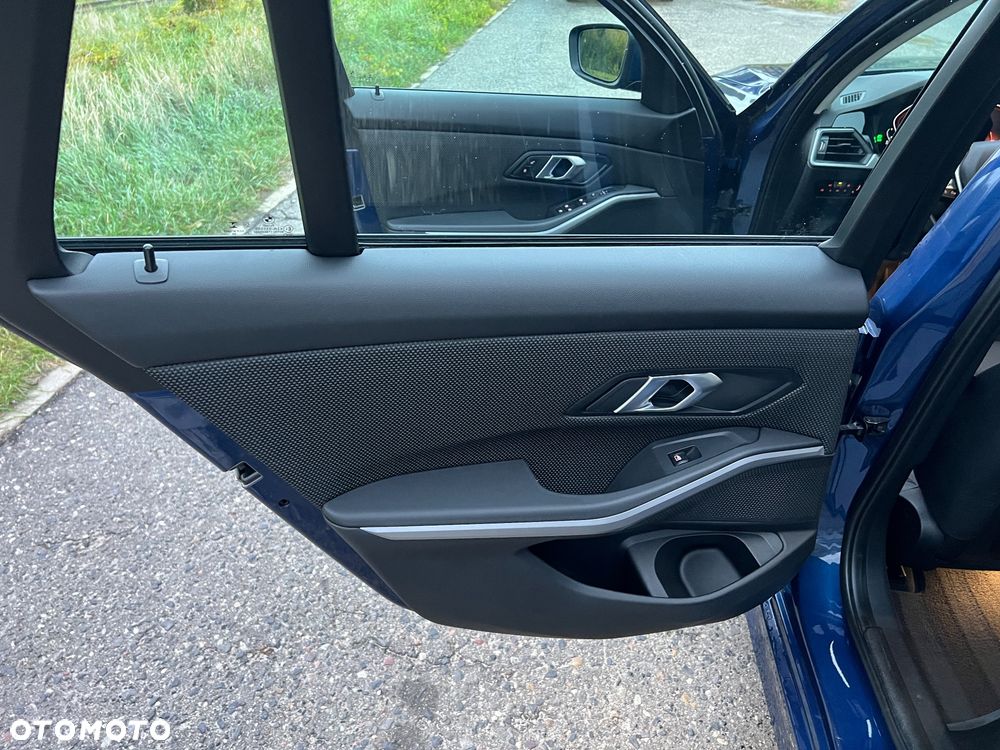 BMW Seria 3 - 19