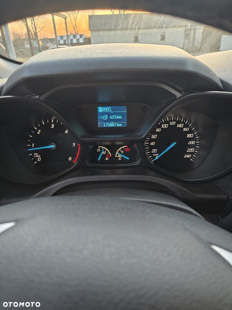 Ford Transit Connect - 9