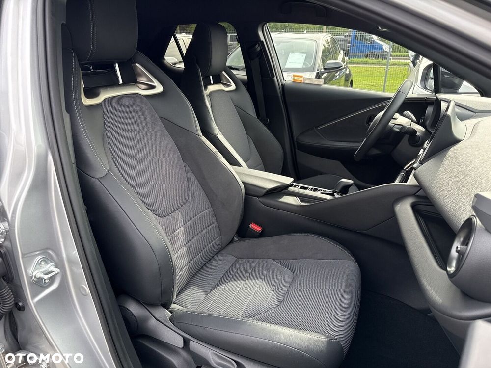 Toyota C-HR 2.0 Hybrid Dynamic Force Executive - 27