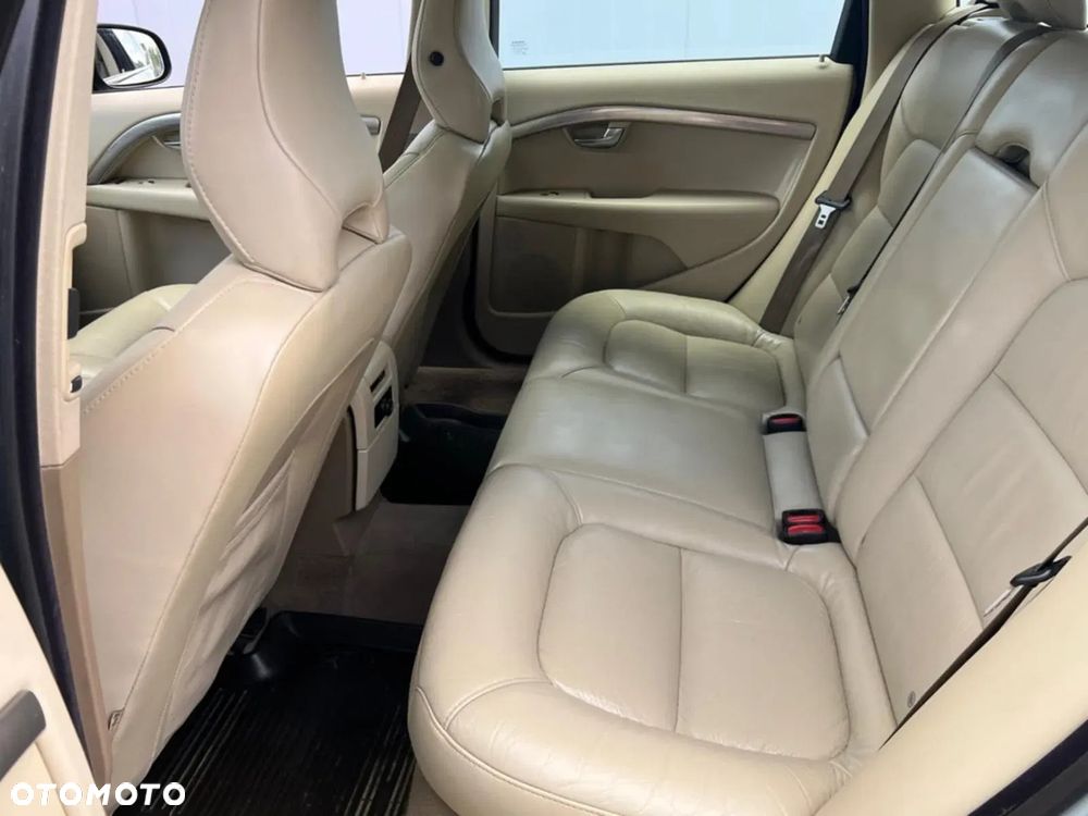 Volvo V70 - 25