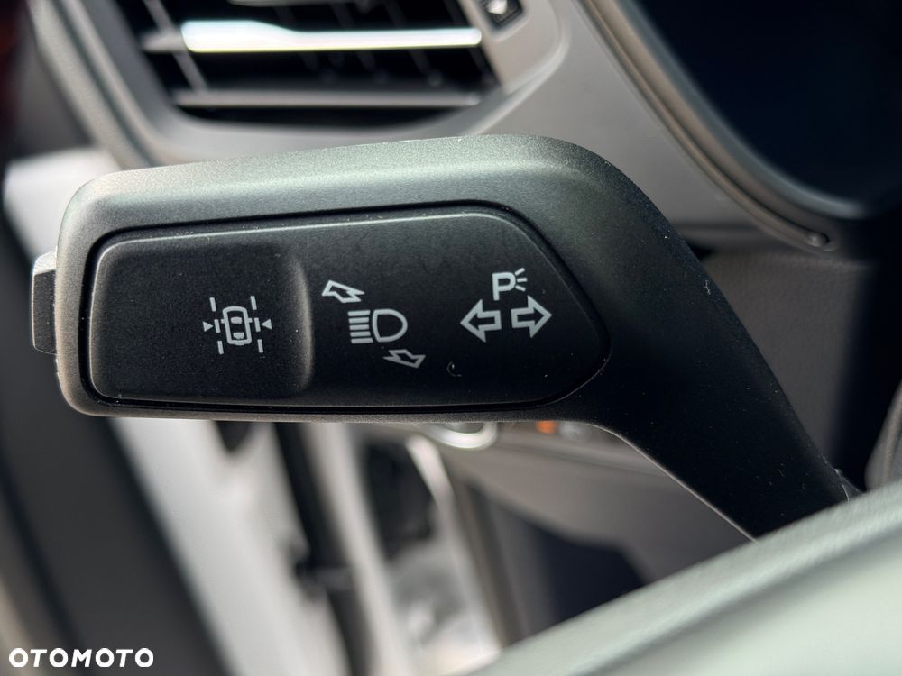 Ford Kuga 2.0 EcoBlue Hybrid ST-LINE - 20