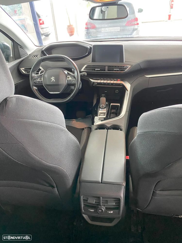 Peugeot 3008 PureTech 130 Stop & Start GPF EAT8 Active Business-Pack - 13