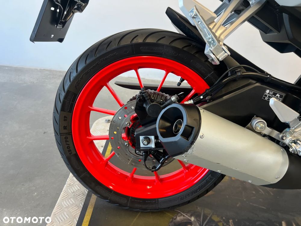 Yamaha MT - 21