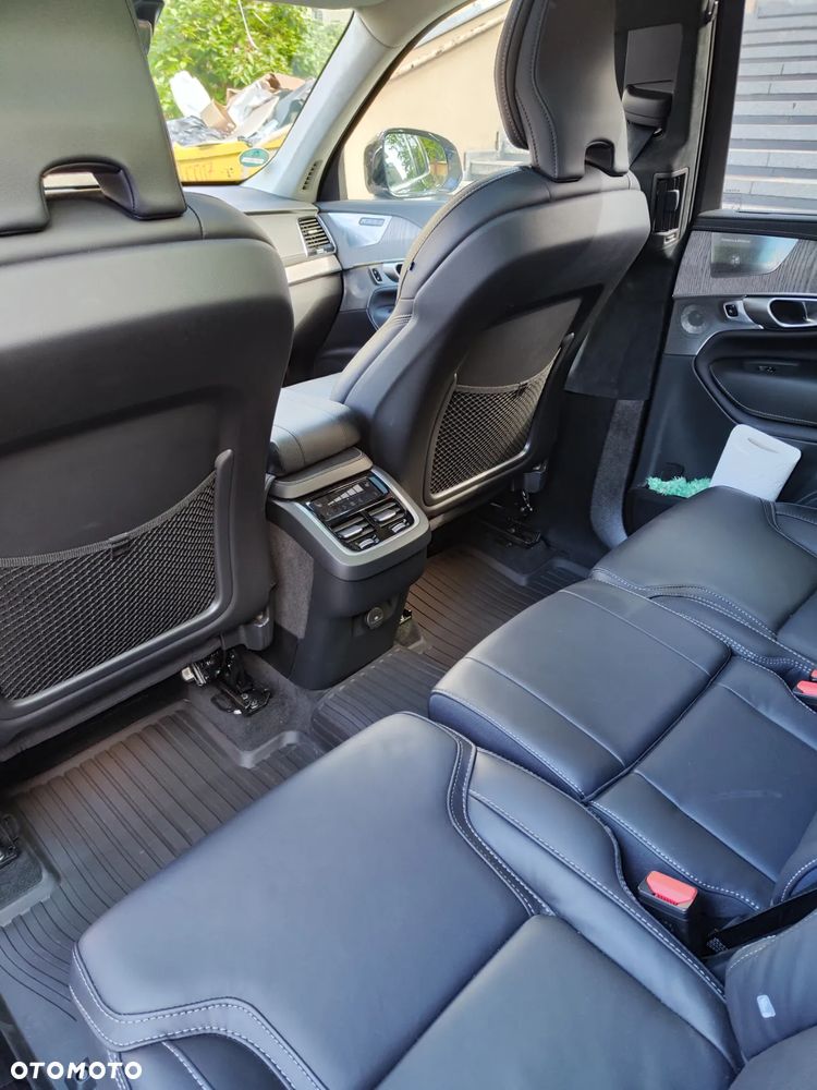 Volvo XC 90 - 7