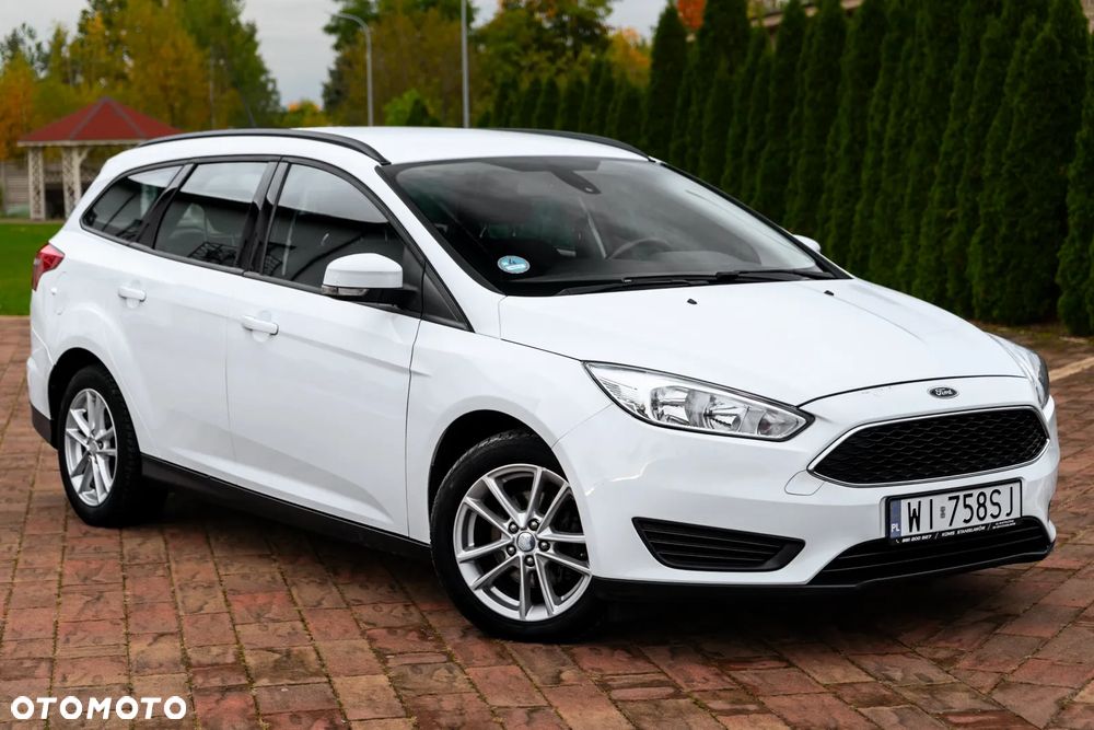 Ford Focus 1.5 TDCi DPF Start-Stopp-System Ambiente - 13