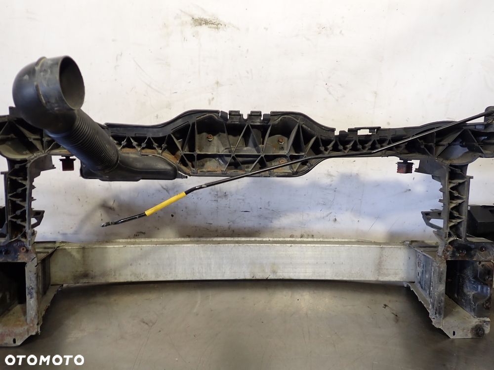 PAS PRZEDNI OKULAR MERCEDES W169 A200 - 14