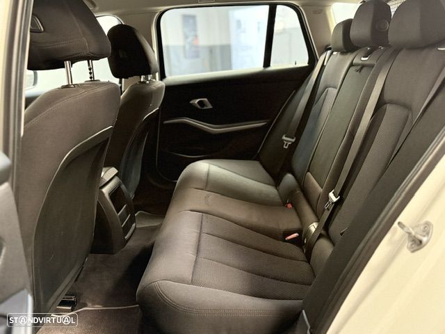 BMW 318 d xDrive Advantage - 8