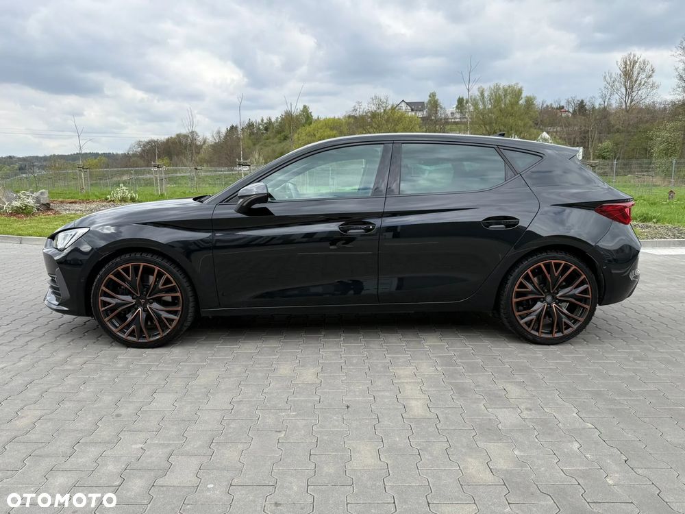 Cupra Leon 2.0 TSI DSG - 4