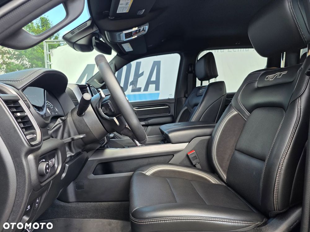 Dodge RAM 5.7 4x4 - 18