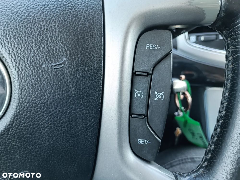 Chevrolet Captiva - 24