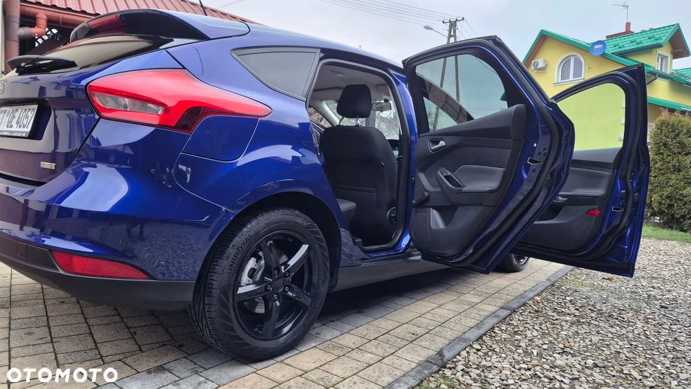 Ford Focus 1.0 EcoBoost Titanium - 32