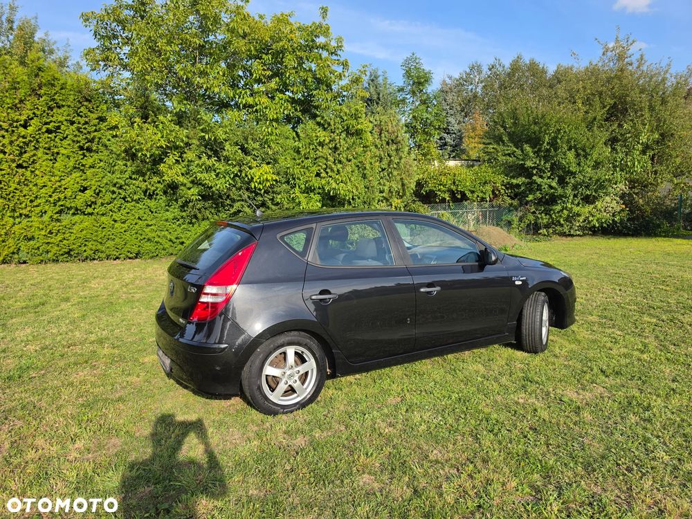 Hyundai i30 1.4 FIFA WM Edition - 13