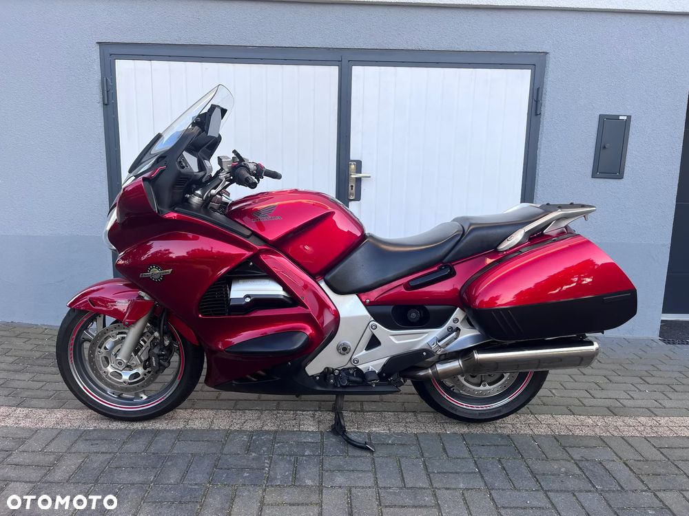 Honda ST - 6