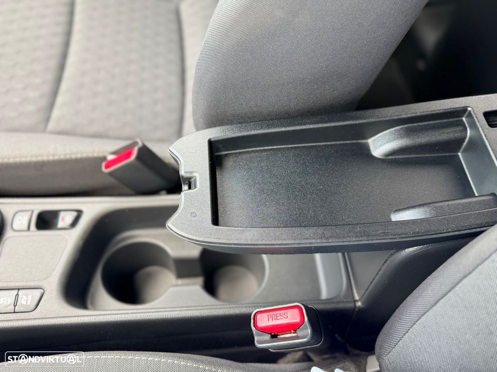 Toyota Yaris 1.5 HDF Comfort Plus - 30