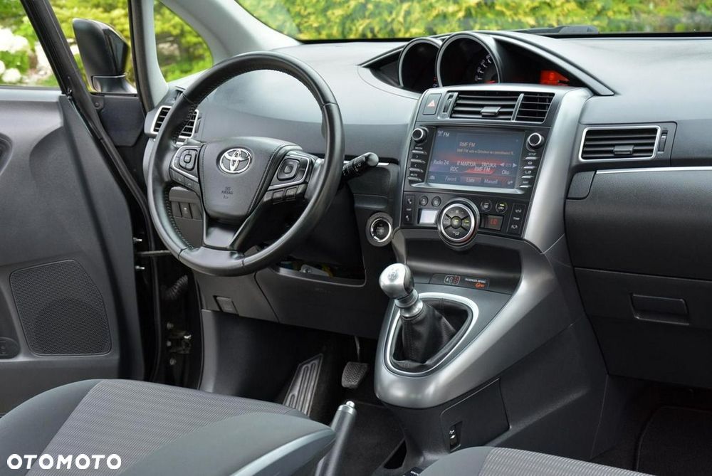Toyota Verso 1.8 Premium 7os EU6 - 21