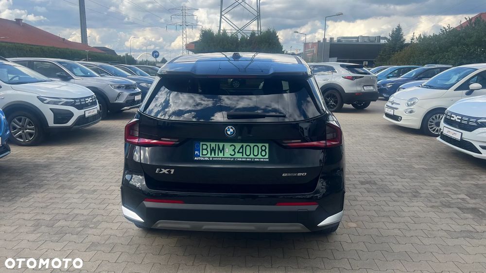 BMW iX1 eDrive20 xLine - 6