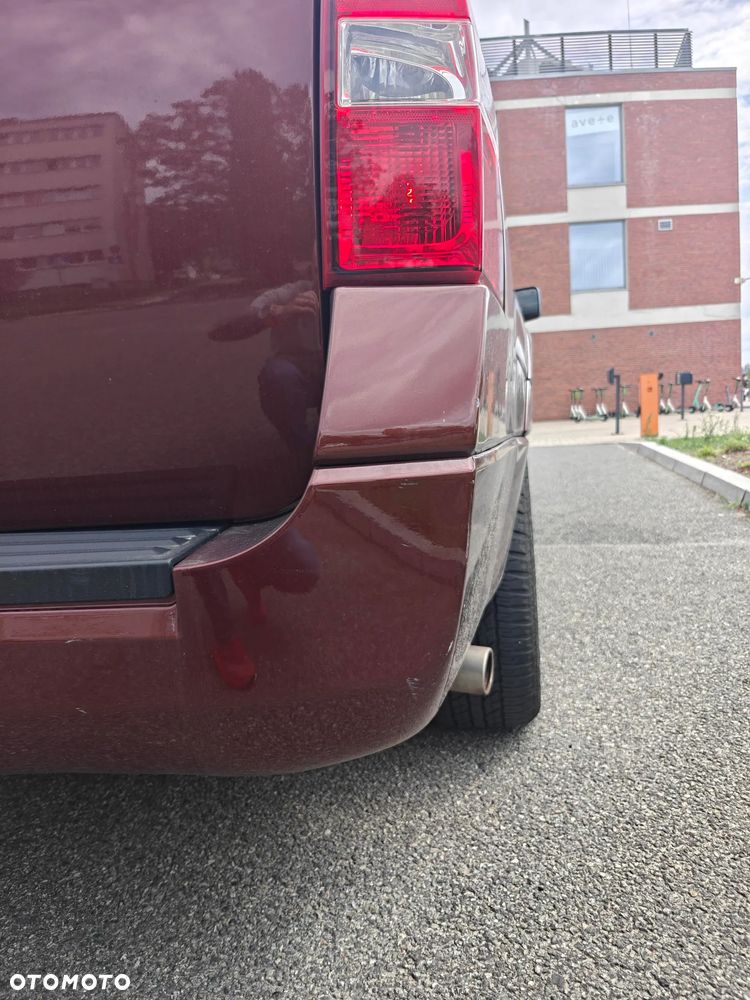 Ford Expedition - 26
