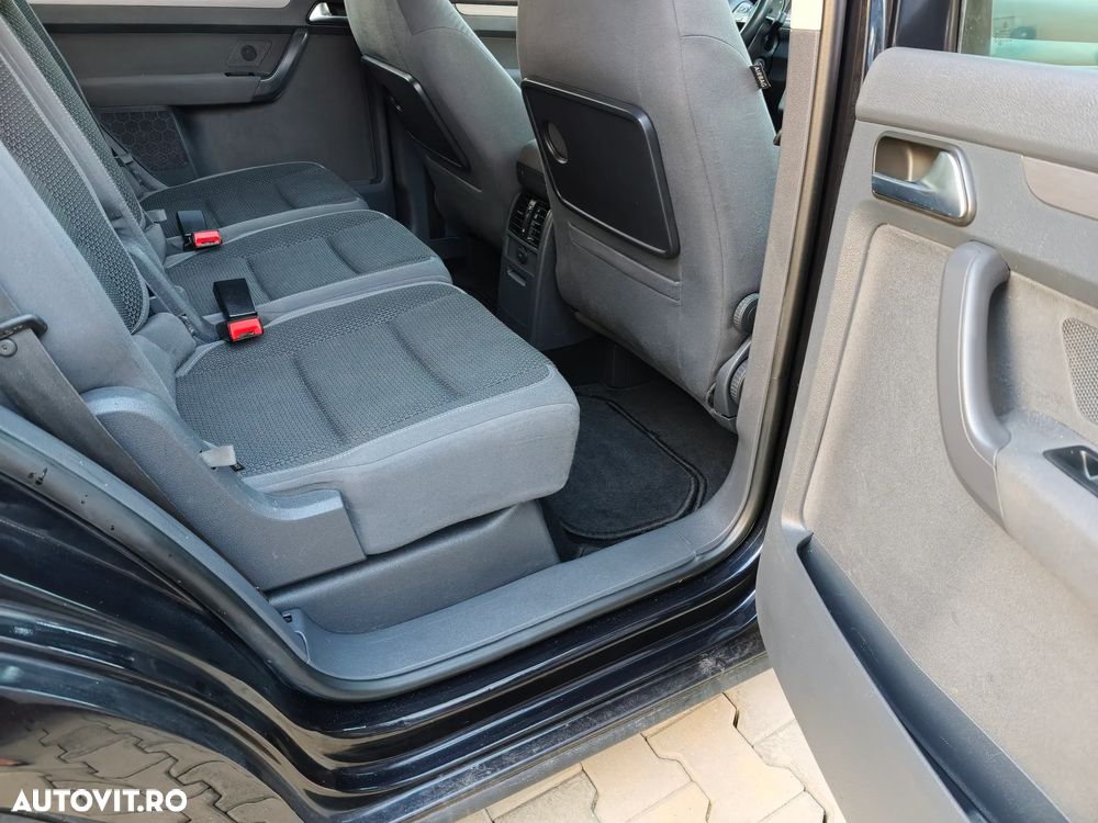 Volkswagen Touran 1.6 TDI BlueMotion Technology Highline - 17