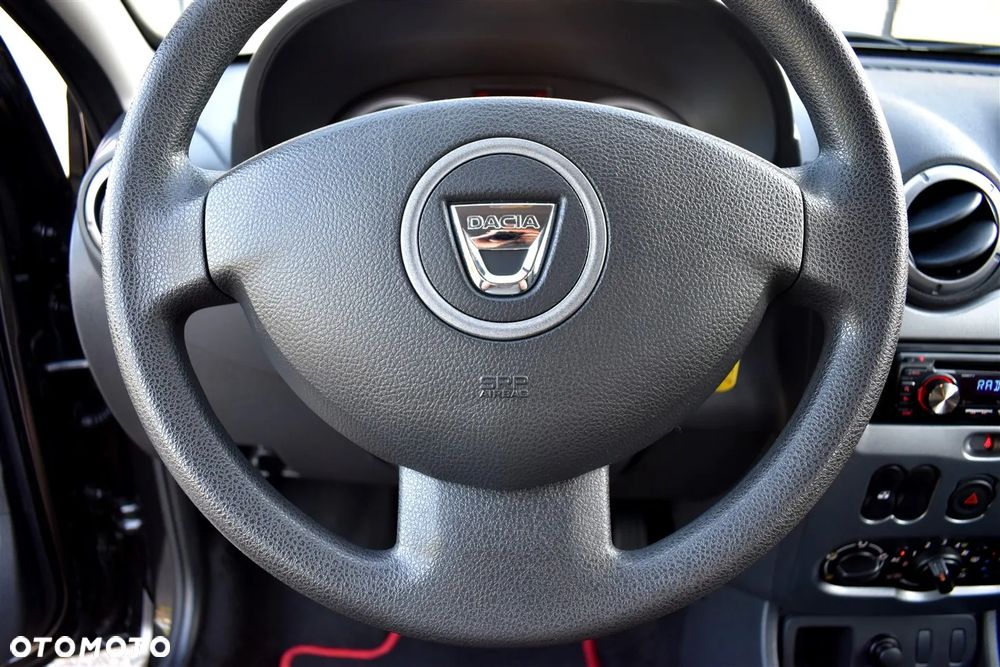 Dacia Duster 1.6 16V 105 4x2 Laureate - 31