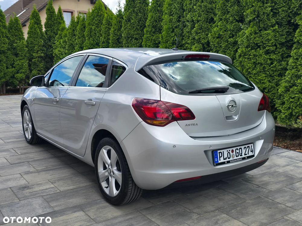 Opel Astra 1.6 - 4