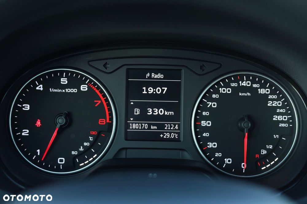Audi A3 Sportback 1.4 TFSI Ambiente - 25
