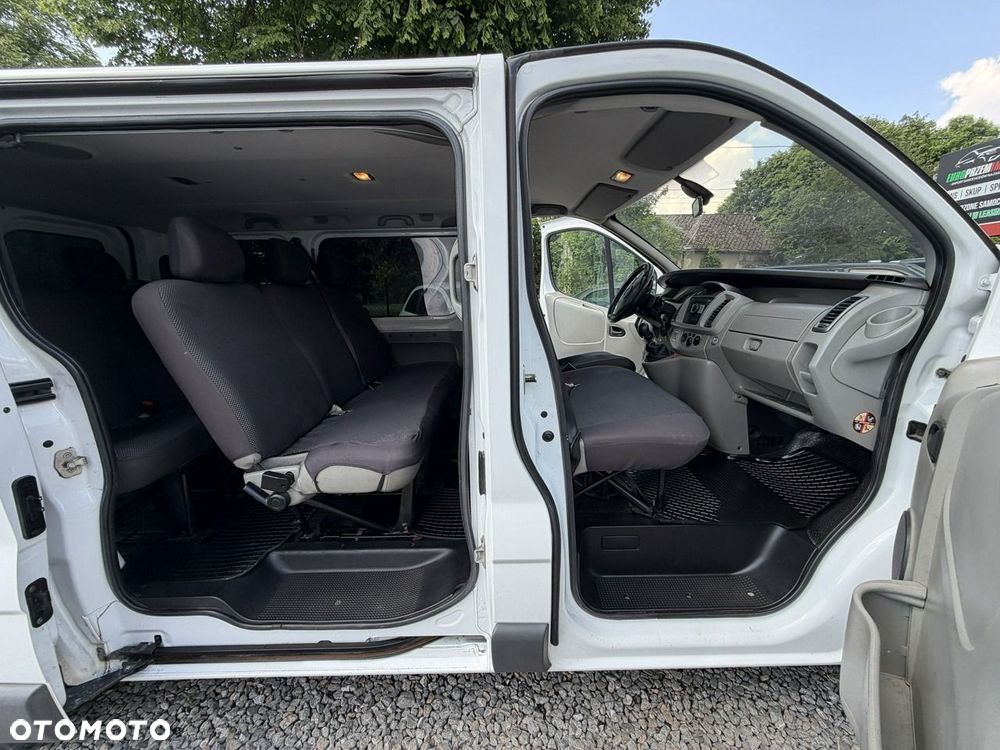 Opel Vivaro - 11